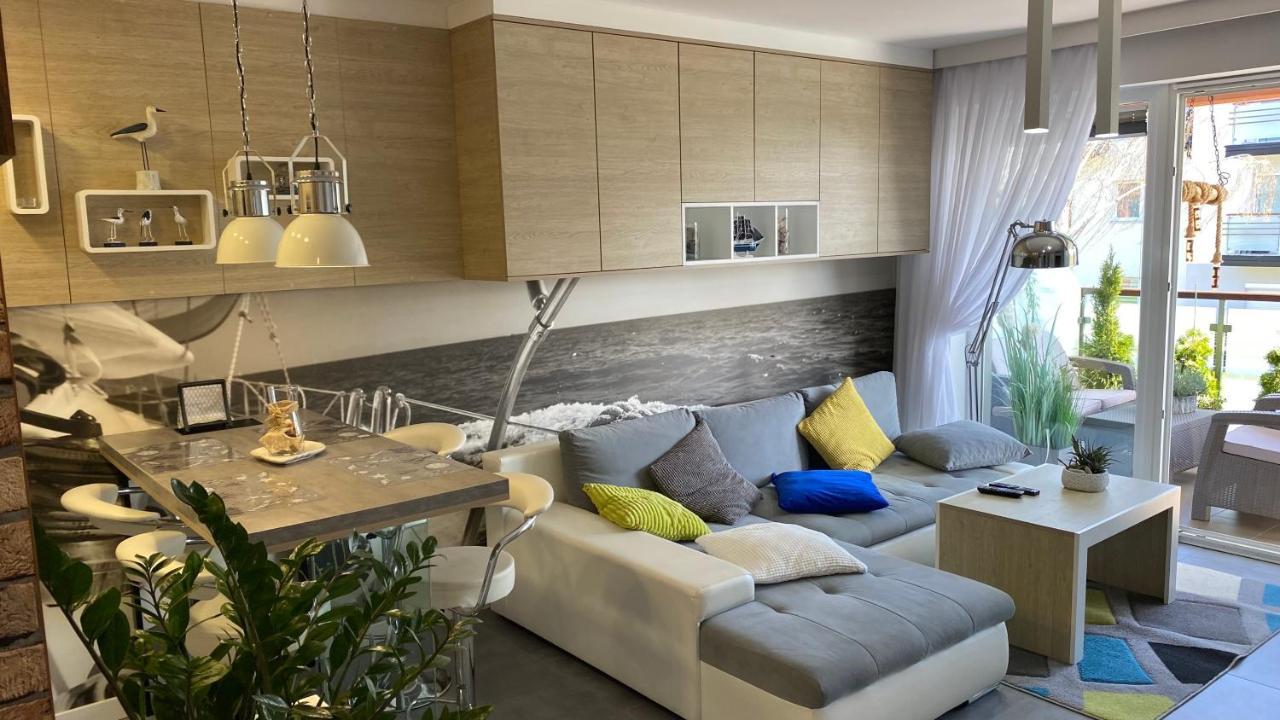 Apartament Svenita ダルウフコ エクステリア 写真