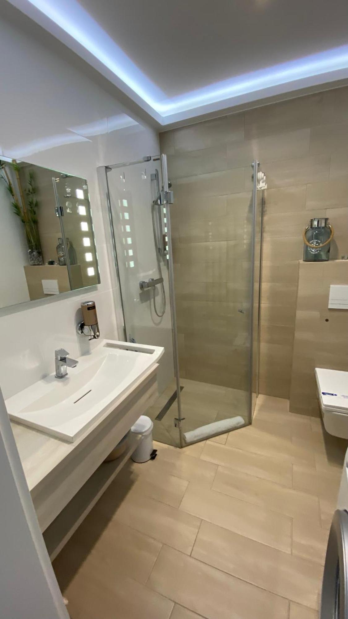 Apartament Svenita ダルウフコ エクステリア 写真